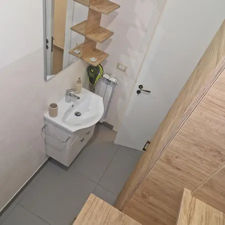 Nina's House, Nonno Pepe Apartamento